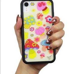 iphone xr groovy shrooms wildflower case